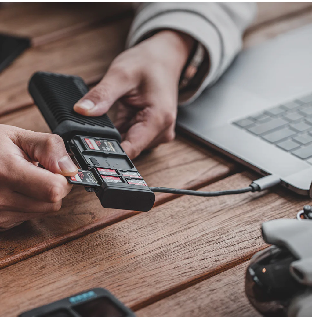 PGYTECH CreateMate High-speed CardReader Case