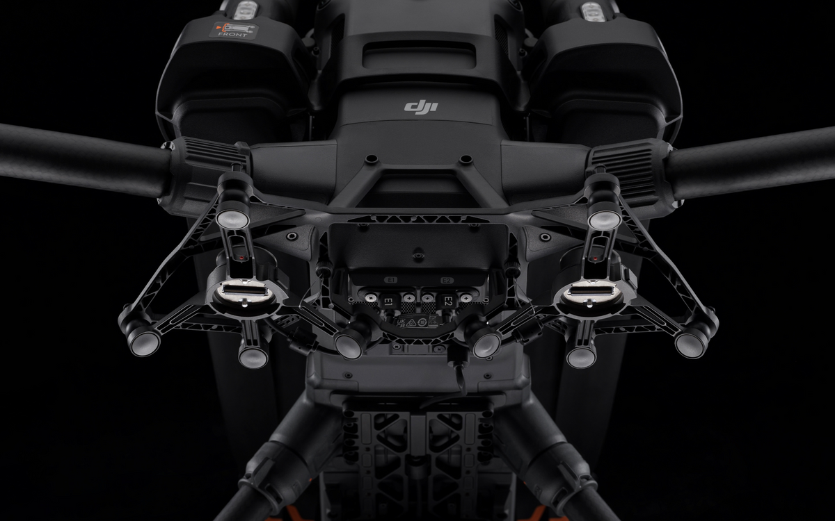 DJI Matrice 400 Dual Gimbal Connector