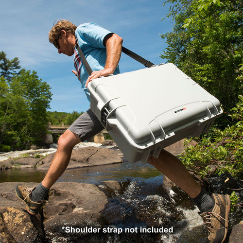 Nanuk 945 Waterproof Hard Case for DJI Phantom 4/4 Pro/4 Pro+ & Phantom 3 (Black)