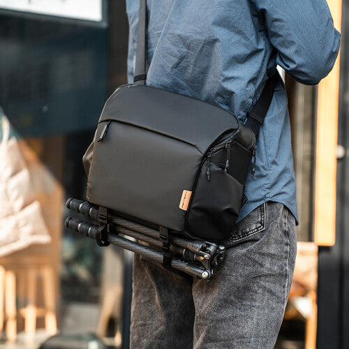 PGYTECH OneGo Shoulder Bag (10L, Obsidian Black)