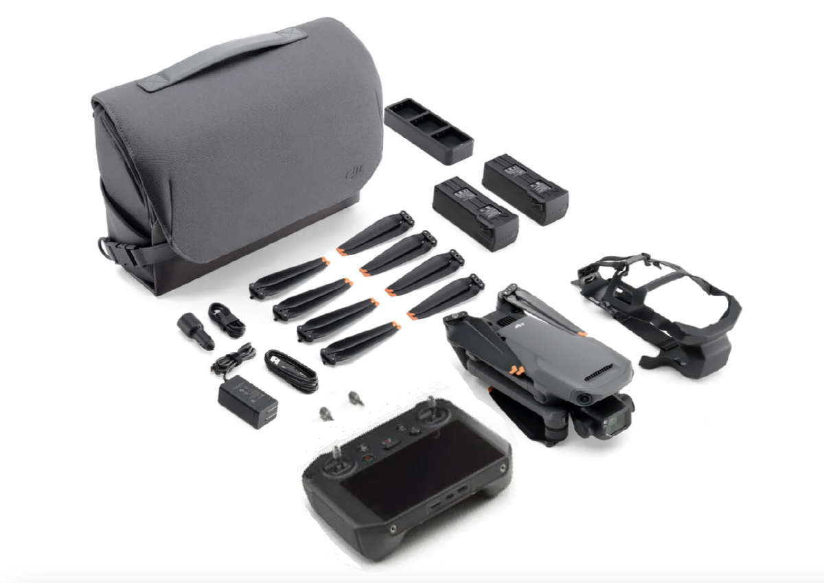 DJI Mavic 3 Classic (DJI RC Pro) Fly More Combo - IN STOCK